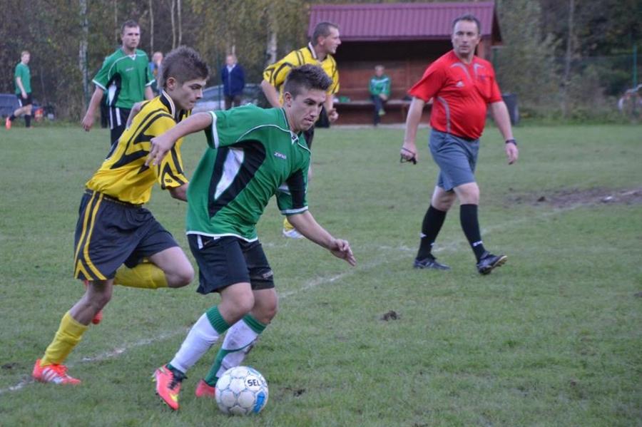 Piłkarski weekend: Derby gonią derby, rezerwy Pasów w Makowie