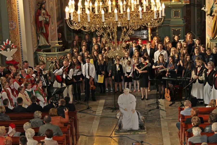 W Osielcu uczcili Jana Pawła II