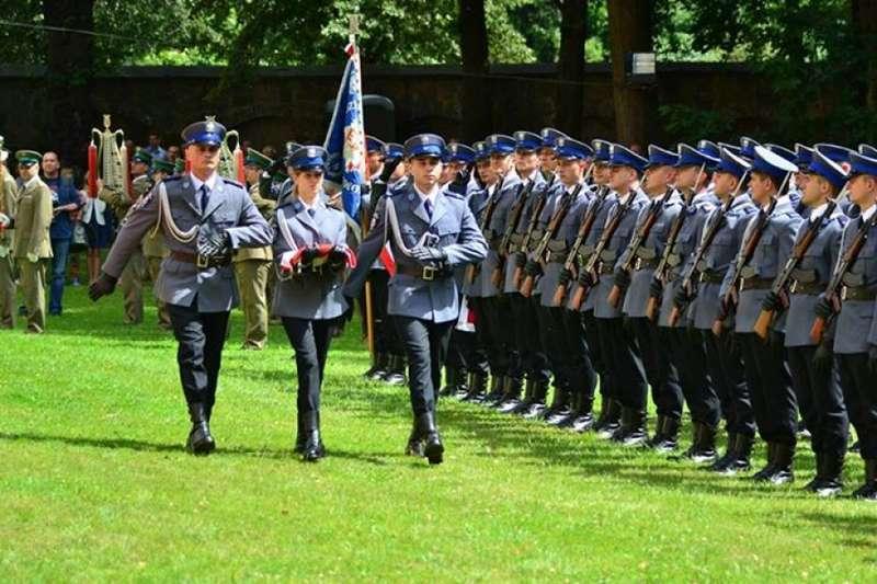 Policjanci dostali sztandar