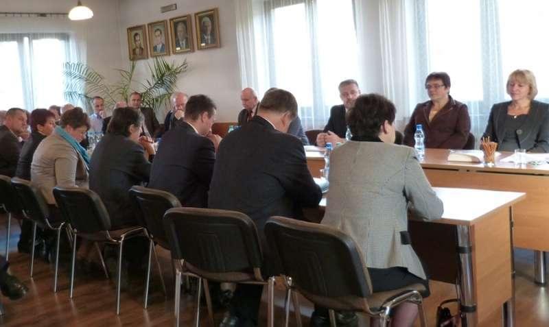 Radni Rady Miejskiej w Makowie Podhalańskim uchwalili wysokość podatków i opłat na 2014r.