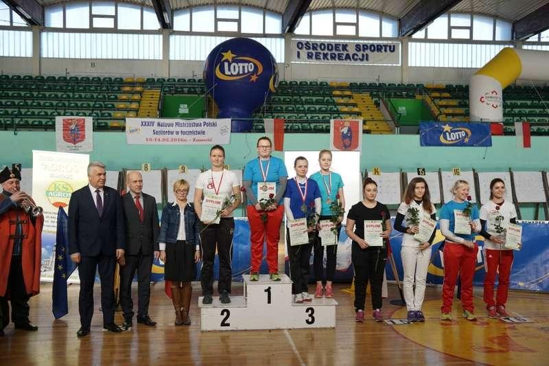 Leśniak: Nowy łuk, dwa złote medale!