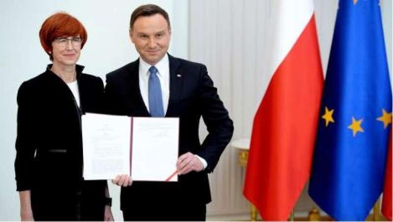Rodzina 500 Plus: ustawa podpisana i opublikowana. Można organizować wypłaty