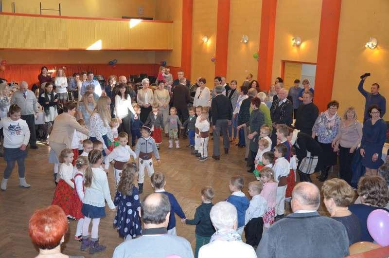 Dzień Babci i Dziadka w Niepublicznym Przedszkolu  Tęczowa Kraina w Jordanowie