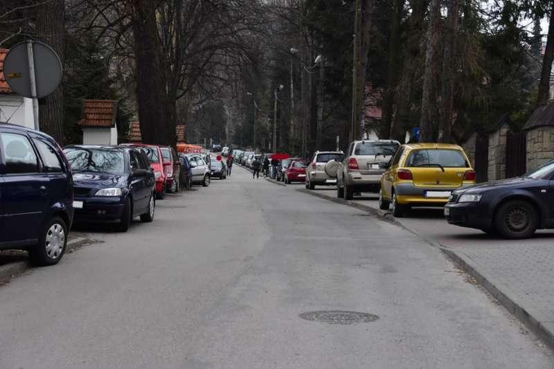 Maków Podhalański: Wiernych też obowiązuje prawo drogowe