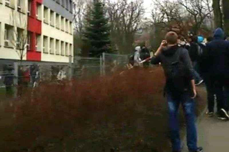Seria alarmów bombowych!