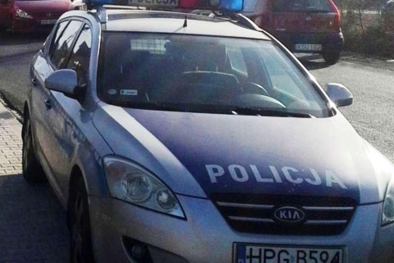 Białka. Wjechała w radiowóz