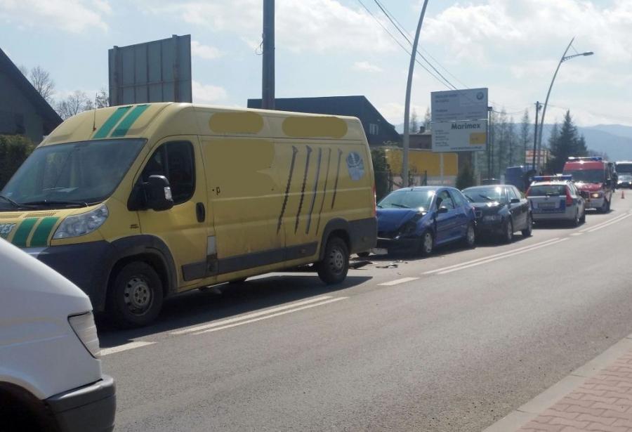 Kolizja trzech samochodów w Białce
