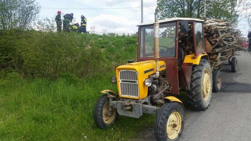 Wysoka. Motocykl zderzył się z traktorem