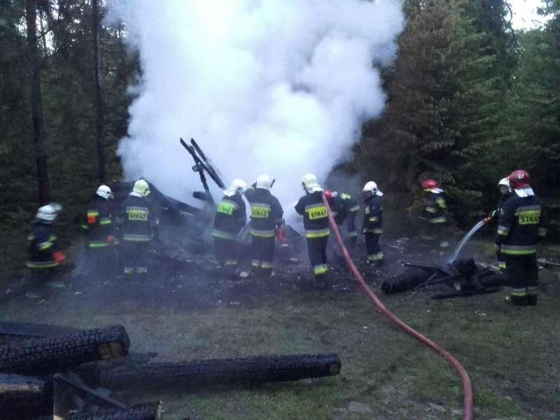 Sidzina. Pożar drewnianego domku