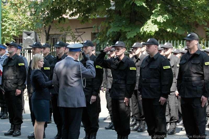 Uroczyste ślubowanie nowo przyjętych policjantów