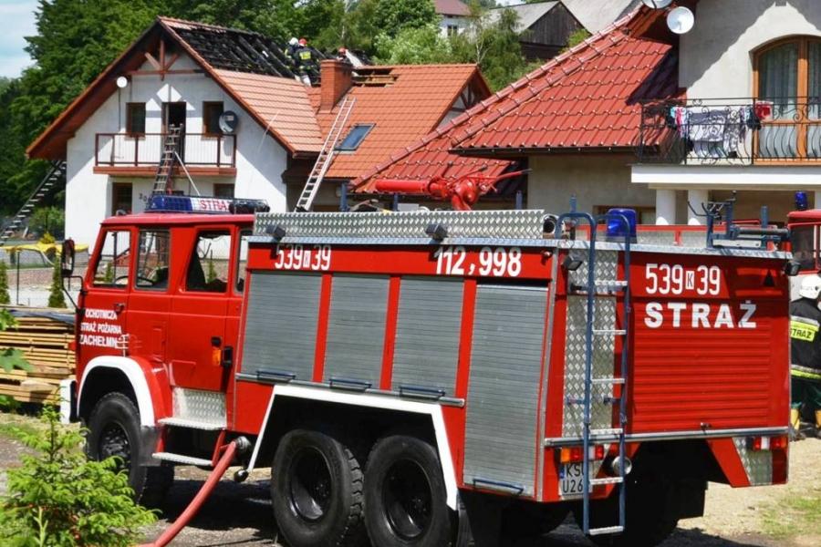 Jachówka. Pożar na poddaszu