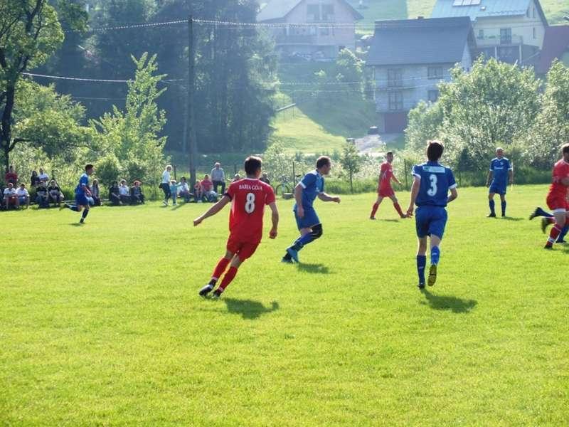 (RELACJE+ZDJĘCIA) Piłkarski weekend: Pokaz siły ofensywnej Naroża