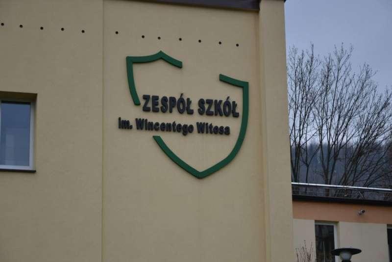 BEZPŁATNE SZKOŁY DLA DOROSŁYCH