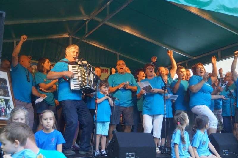 Tłumy samorządowców w Suchej Beskidzkiej