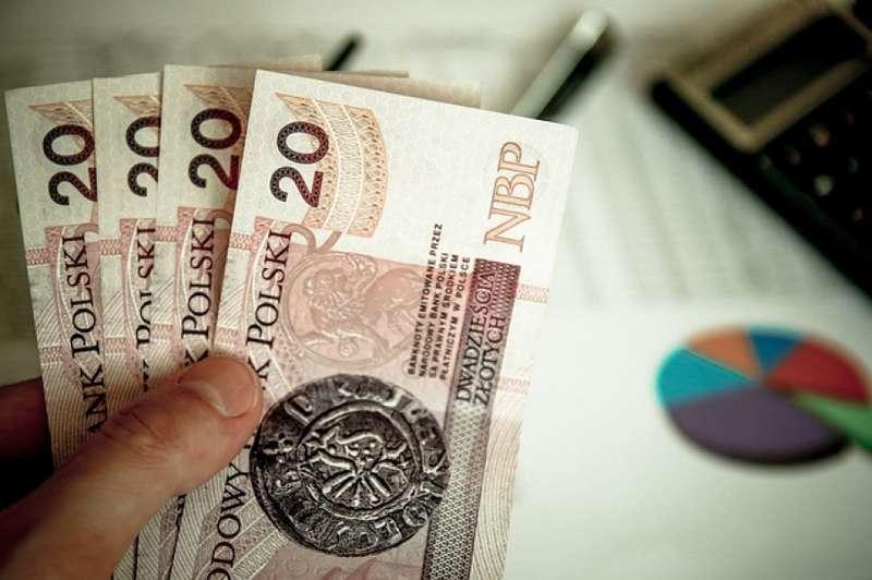 Jak bez problemu spłacić zaciągniętą pożyczkę?