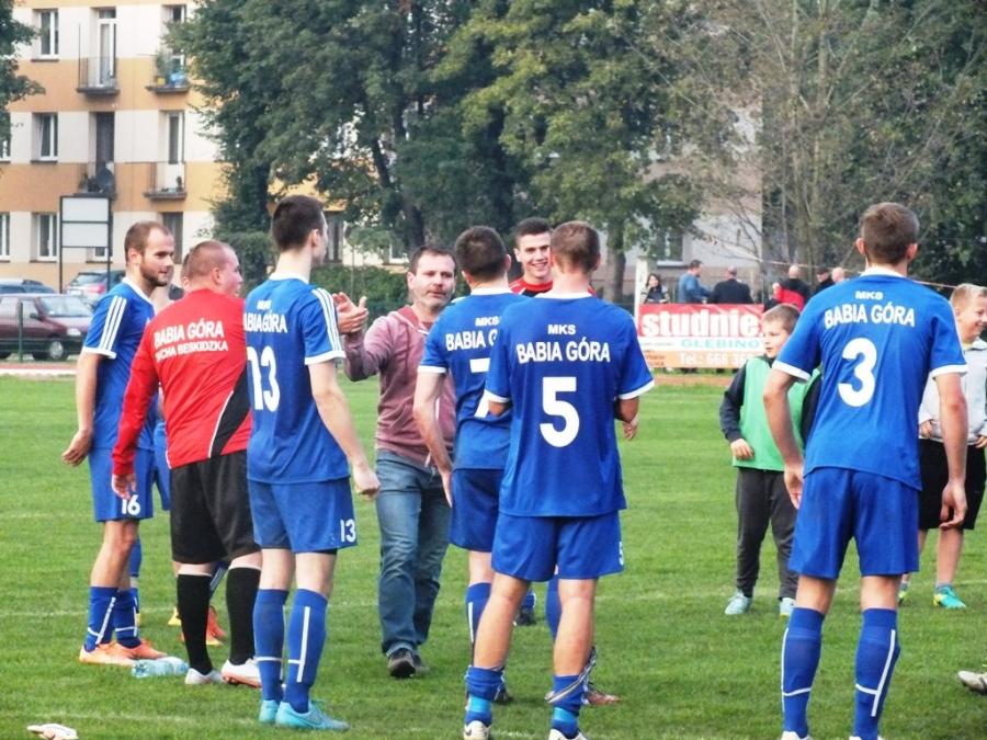 (WYNIKI) Piłkarski weekend: Babia Góra się podniosła, planowe wygrane Halniaka i Garbarza