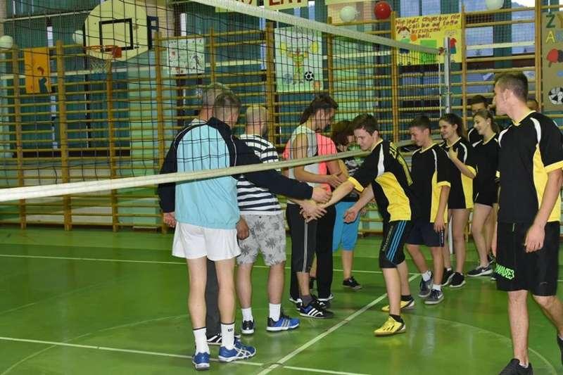 150-lecie szkoły w Bystrej na sportowo