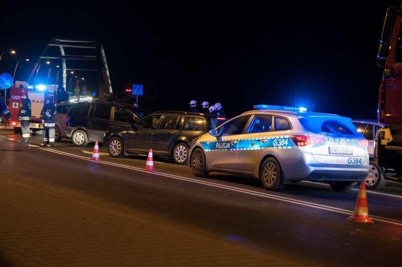Maków Podhalański. Wypadek na krajowej 28-ce. Jedna osoba ranna