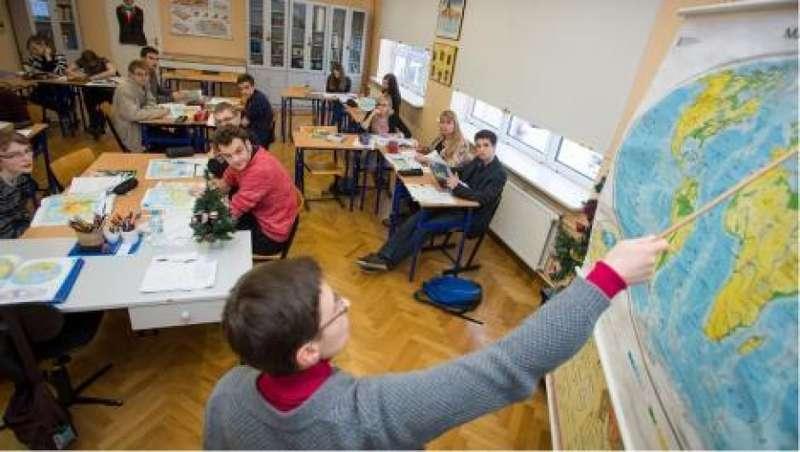 Rząd przyjął reformę oświaty. Ostatni rocznik gimnazjalistów. Zmiany potrwają do 2024 roku