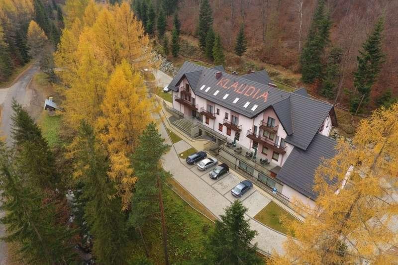 Hotel „Klaudia” w Juszczynie zaprasza na Bal Sylwestrowy.