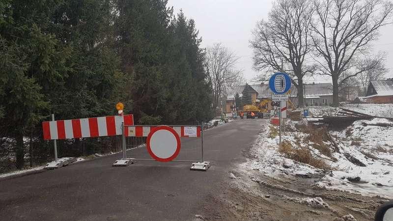 Juszczyn. Przejazd kolejowy zamknięty do 5 grudnia.