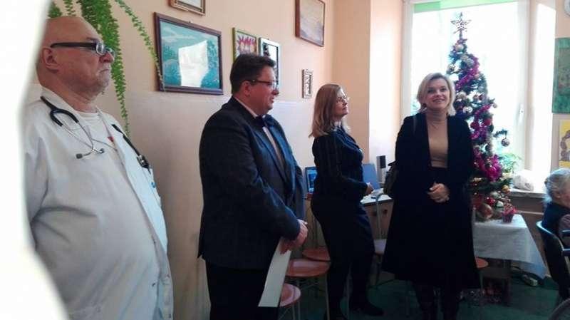 Uczniowie kupili telewizor dla makowskiego ZOL-u!