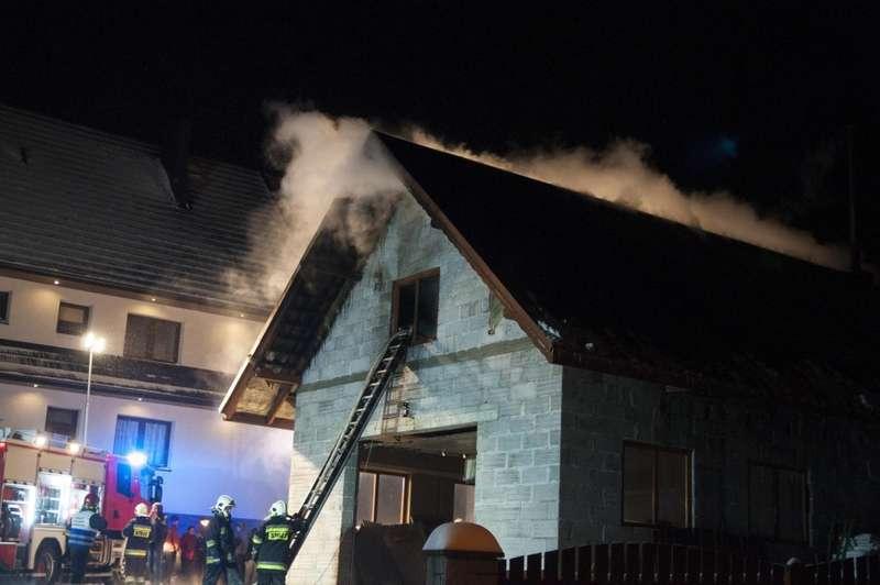 Sidzina. Pożar poddasza