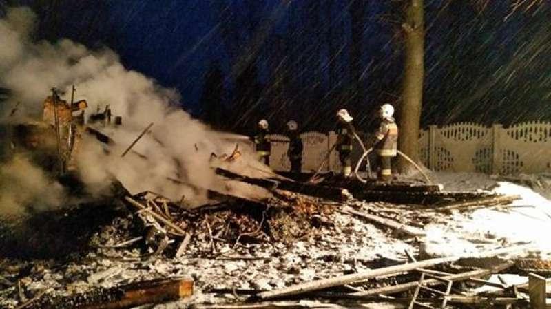 Zawoja. Pożar domu na Piergiesowych Polankach.