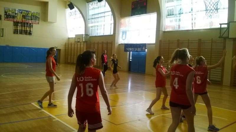 Dobry występ koszykarek z suskiego LO w półfinale wojewódzkim