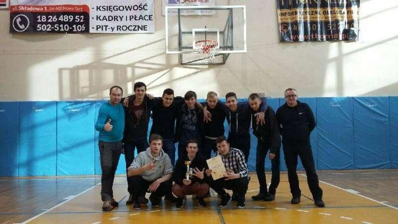Goetel mistrzem w kosza w powiecie i rejonie