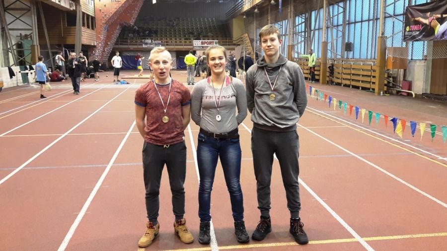 Młodzi lekkoatleci z pierwszymi medalami w 2017 roku