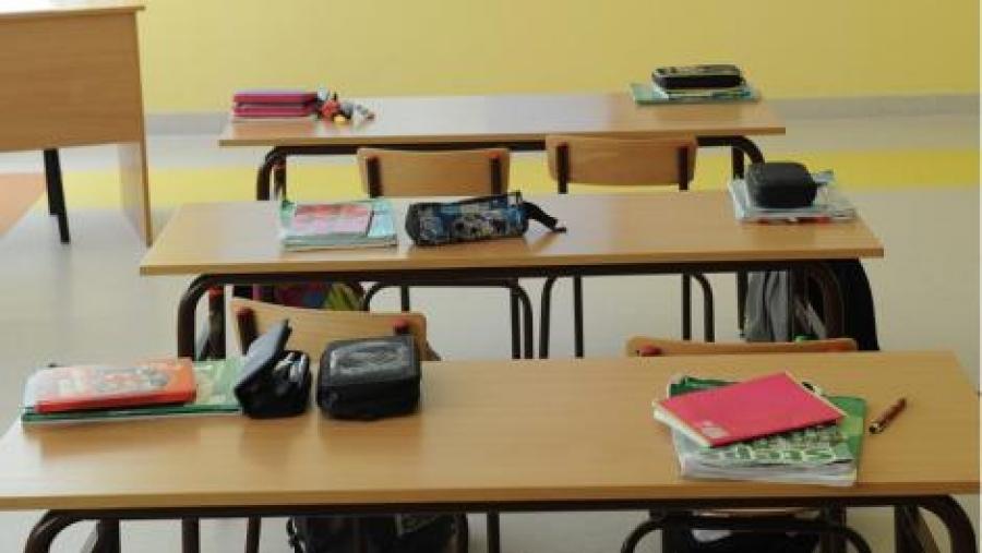 MEN chce skończyć z nauką w systemie zmianowym. Czy reforma pomoże?