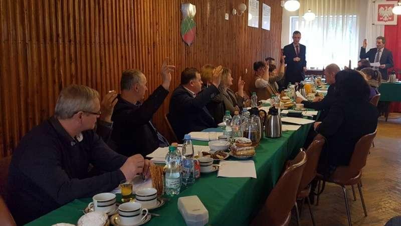 Zawoja bez gimnazjów, z jedną filią podstawówki