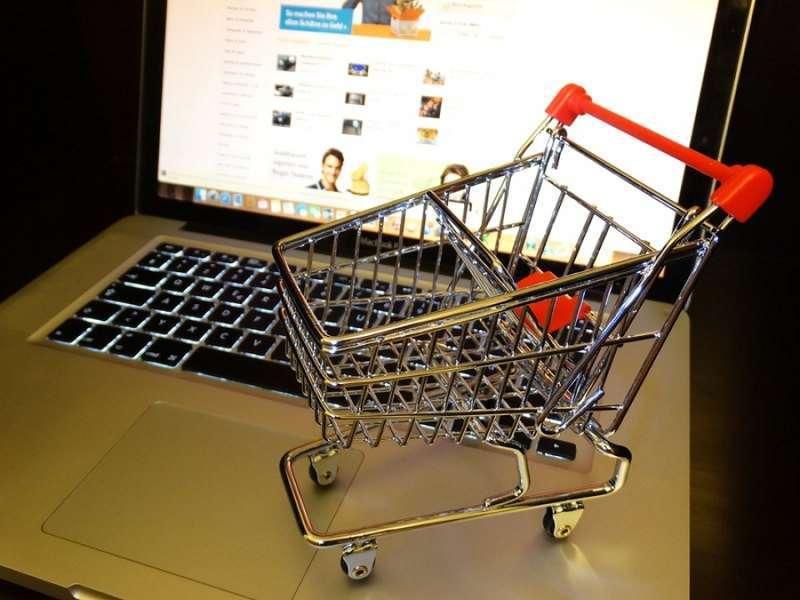 Sposób na tańsze zakupy w sklepach internetowych