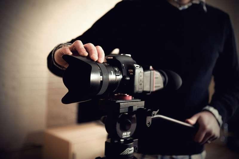 Filmy produktowe - czym się wyróżniają?