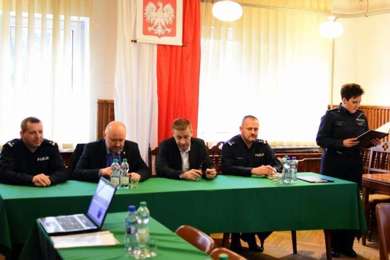 Zawoja. Przestępczość spada, ale osoby starsze czują strach