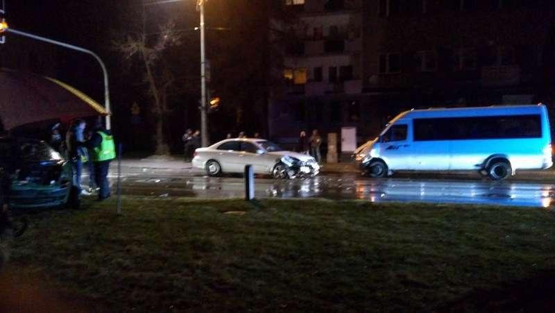 Sucha Beskidzka. Kolizja trzech samochodów