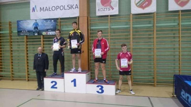 Dominik Pniaczek zagra w Mistrzostwach Polski Juniorów w Tenisie Stołowym.