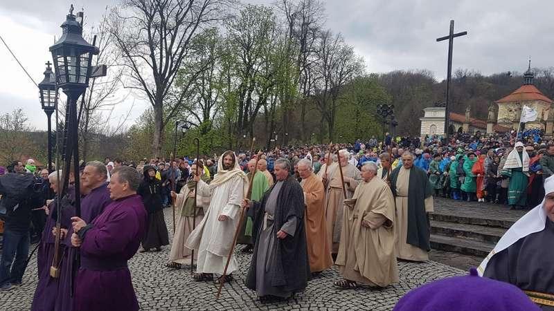 Setki pielgrzymów w Kalwarii. A to dopiero czwartek!