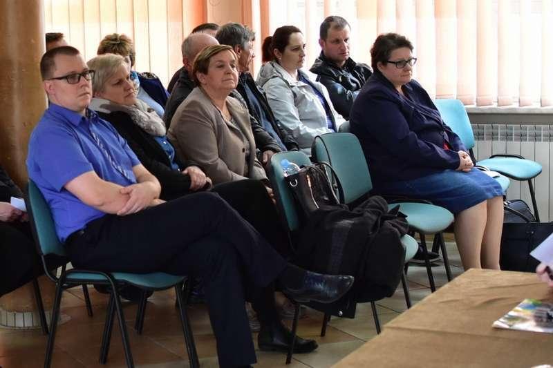 Mieszkańcy Osielca na Sesji Rady Powiatu Suskiego