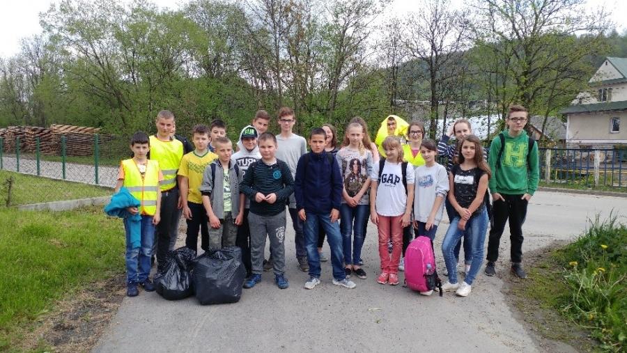 Setki worków śmieci wywieźli z Bystrej i Sidziny