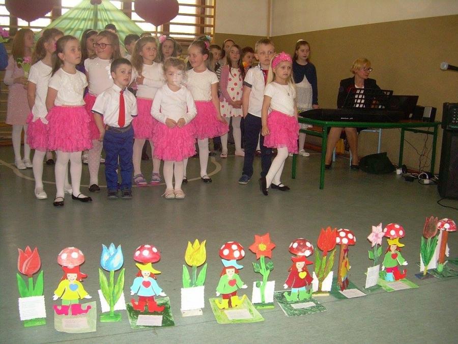 Dzień Mamy i Taty w Szkole Podstawowej w Wieprzcu