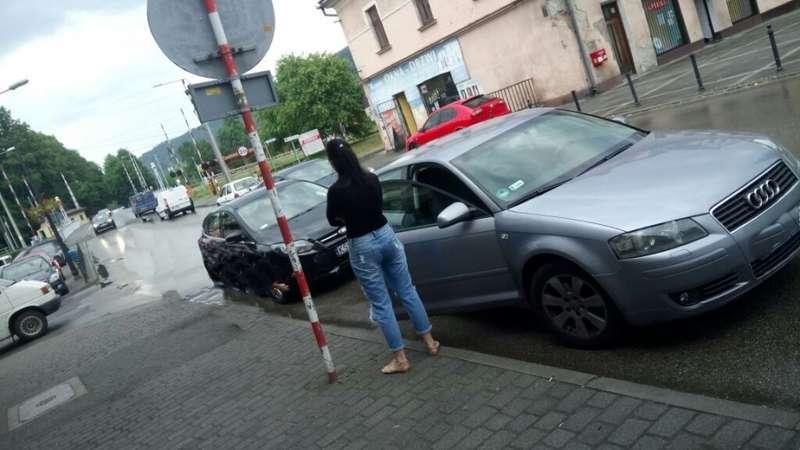 Zagapił się i wjechał w tył audi