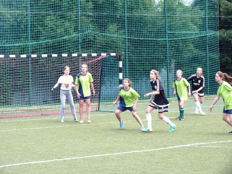 Finały w piłkę nożną dziewcząt zakończyły sportowy rok szkolny
