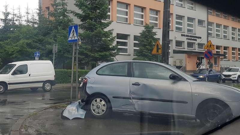 Kolizja na skrzyżowaniu w Suchej