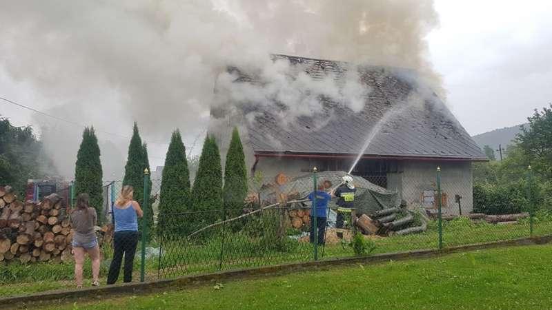 Pożar budynku gospodarczego w Skawicy