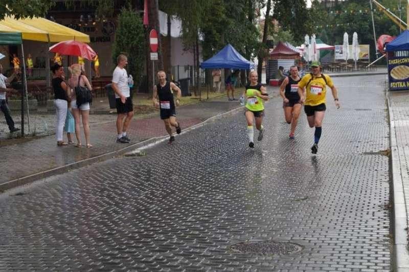 Przez góry pobiegną do marzeń