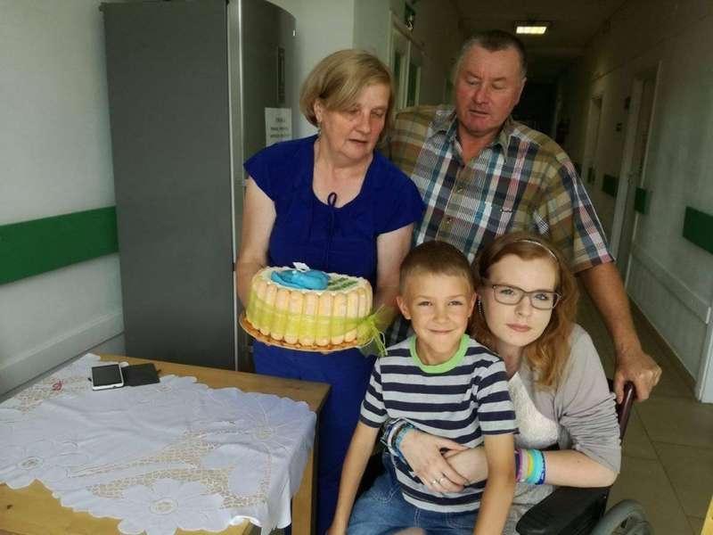 Pobiegnij i pomóż Gosi w zakupie protezy.