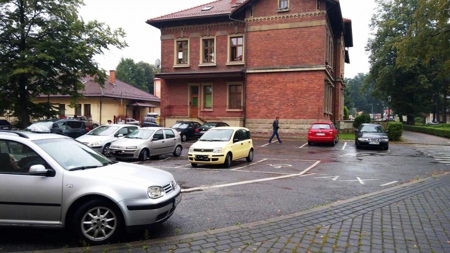 Plac Monteskiusza w Suchej Beskidzkiej?