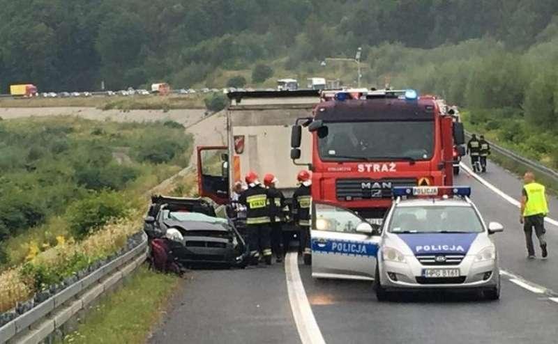 Straszny wypadek w Tarnawie. Pięć osób rannych, w tym dzieci
